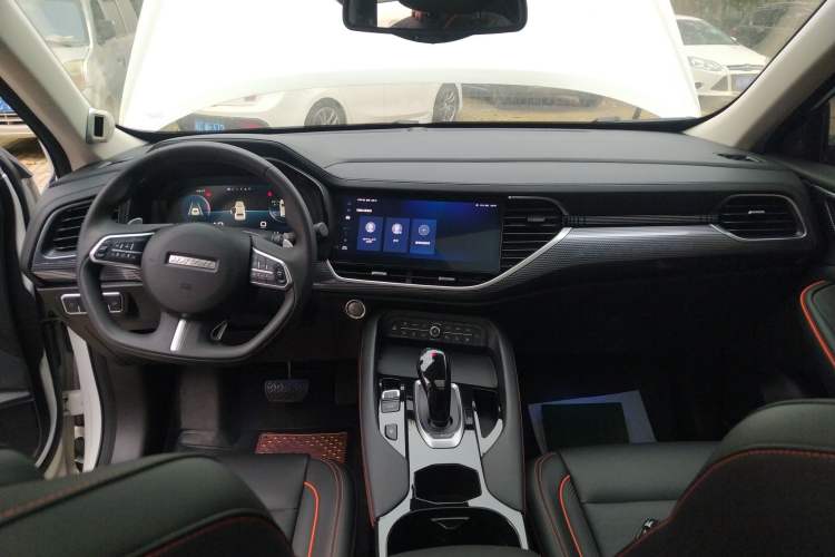 Used Haval F7 2021 2.0T All-Wheel Drive iJoy
