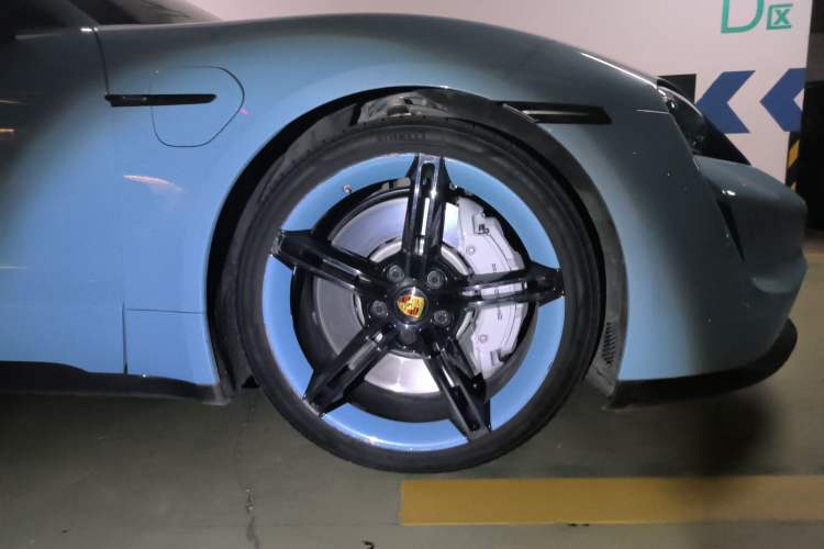 Used Porsche Taycan 2020 Taycan Right Front Wheel Hub