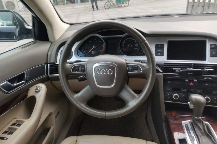 Used Audi A6L 2011 2.7 TDI Comfort Model
