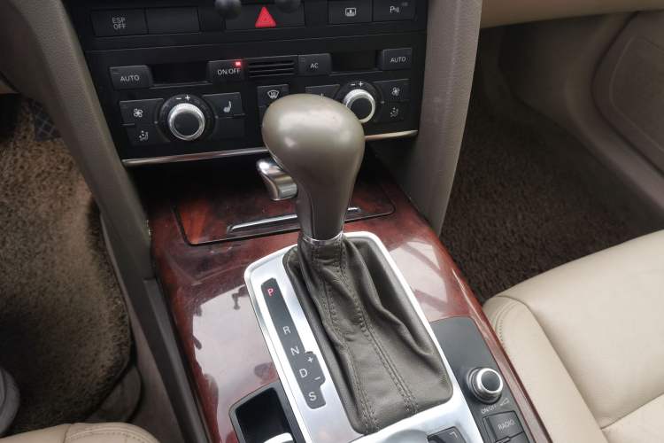 Used Audi A6L 2011 2.7 TDI Comfort Model
