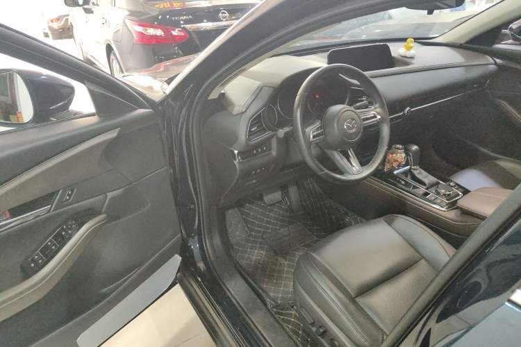 Used Mazda CX-30 2021 2.0L Automatic Joyful Edition
