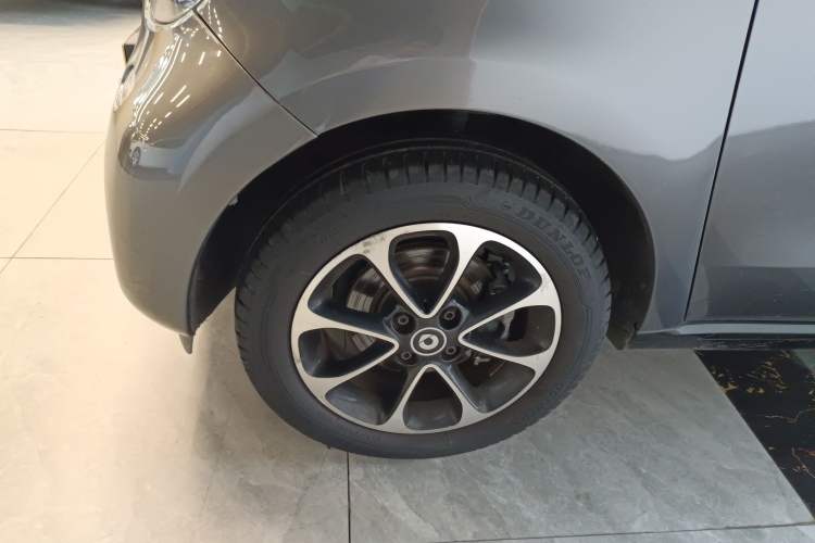 Used smart forfour 2016 1.0L 52 kW Passion Edition
