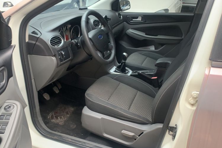 Used Ford Focus 2013 Hatchback Classic 1.8L Manual Base Model
