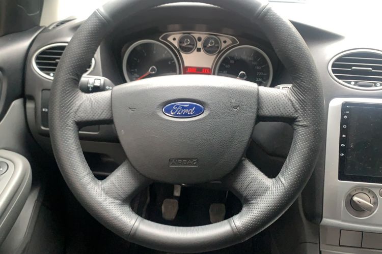 Used Ford Focus 2013 Hatchback Classic 1.8L Manual Base Model
