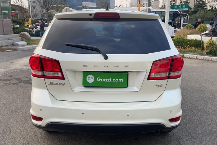 Used Dodge Journey 2013 2.4L Two-Wheel Drive Luxury Version
