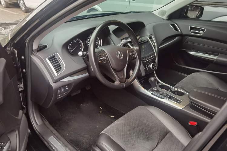 Used Acura TLX-L 2018 2.4L Comfort Edition