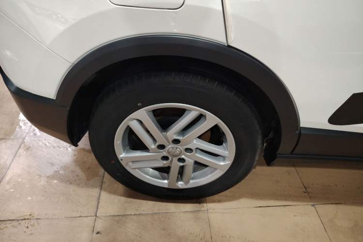 Used Venucia T60 2022 1.6L Manual Smart Vision Version