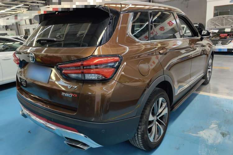 Used Brilliance V7 2018 280T DCT Luxury Model 5 Seats