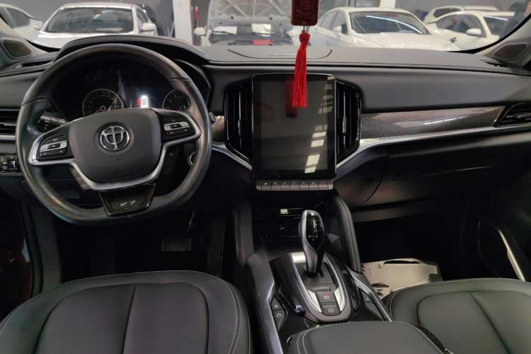 Used Brilliance V7 2018 280T DCT Luxury Model 5 Seats