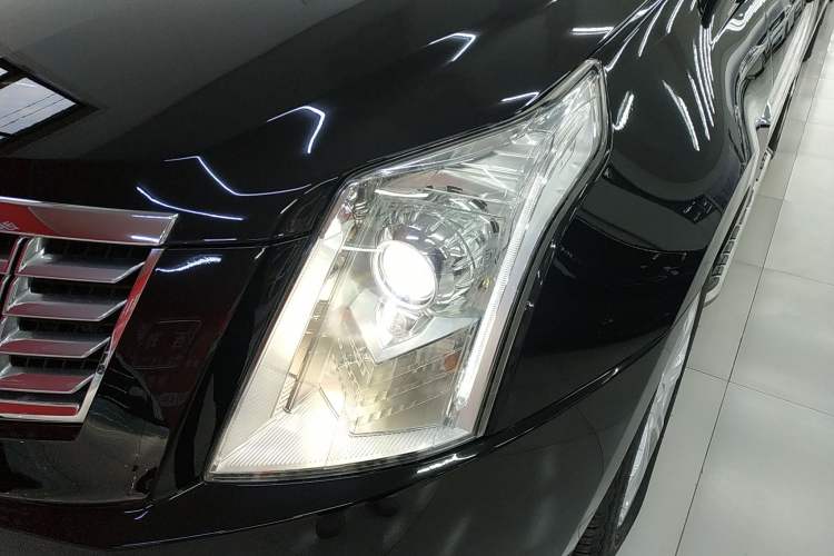 Used Cadillac SRX 2014 3.0L Leading Model