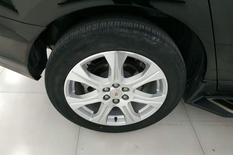 Used Cadillac SRX 2014 3.0L Leading Model