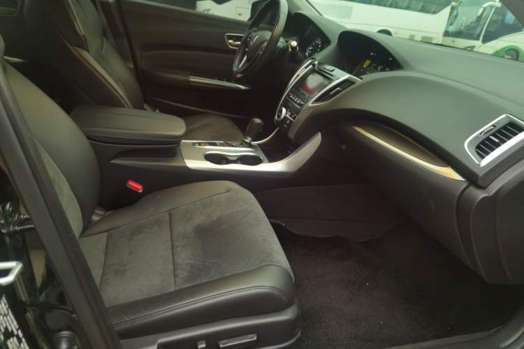 Used Acura TLX-L 2018 2.4L Comfort Edition