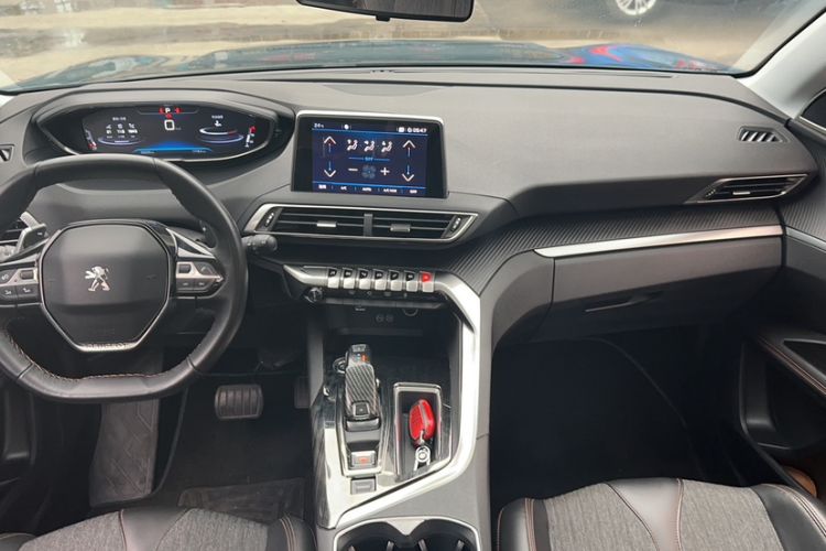 Used Peugeot 5008 2017 380THP 7-Seater Elite Edition Interior 1