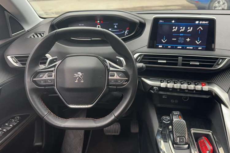 Used Peugeot 5008 2017 380THP 7-Seater Elite Edition Interior 8