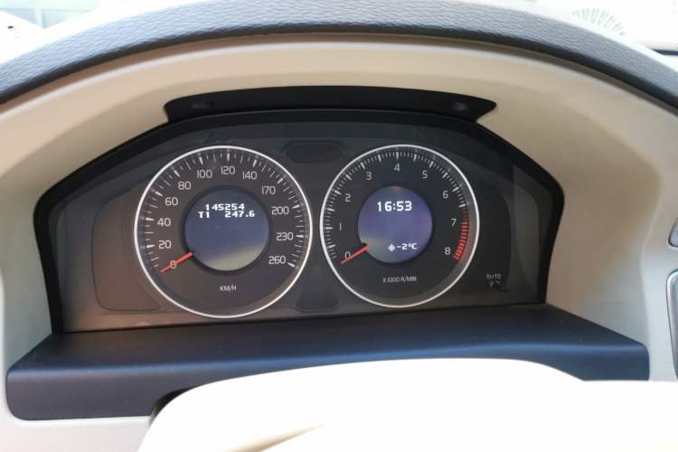 Used Volvo S80L 2011 2.0T Zhiya Edition
