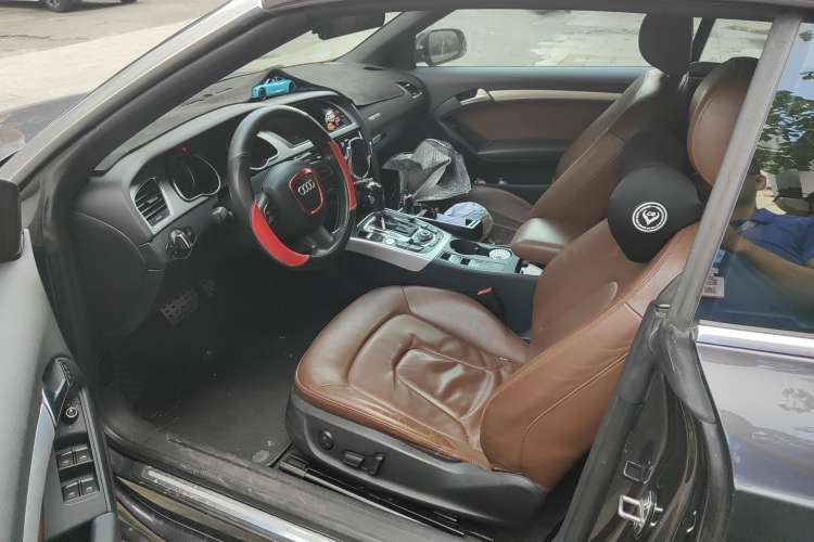 Used Audi A5 2010 2.0TFSI Cabriolet
