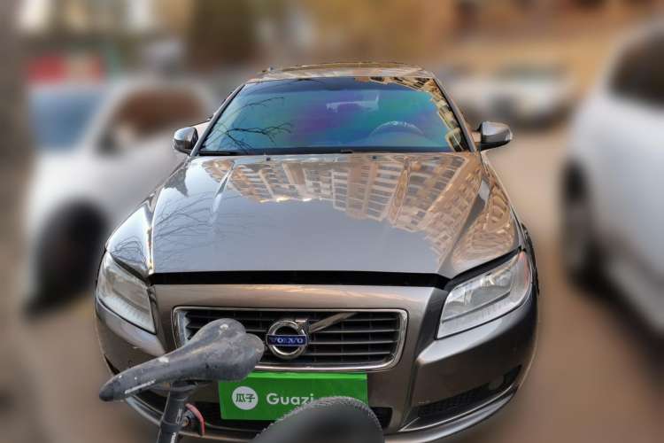 Used Volvo S80L 2011 2.0T Zhiya Edition
