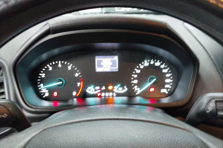 Used Ford EcoSport 2018 1.5L Automatic Platinum Wing Model
