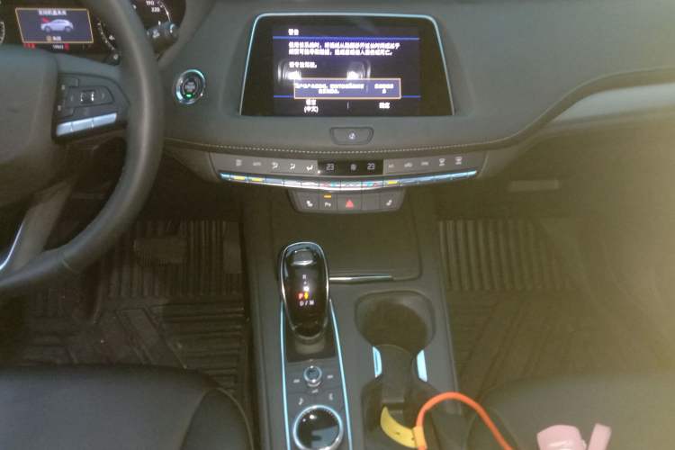 Used Cadillac XT4 2021 28T Two-Wheel Drive Leading Version