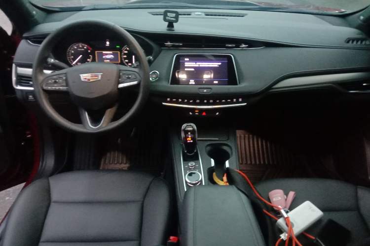 Used Cadillac XT4 2021 28T Two-Wheel Drive Leading Version