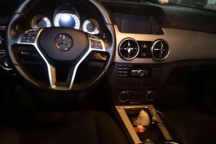 Used Mercedes-Benz GLK-Class 2015 GLK 260 4MATIC Dynamic Edition Ultimate Version