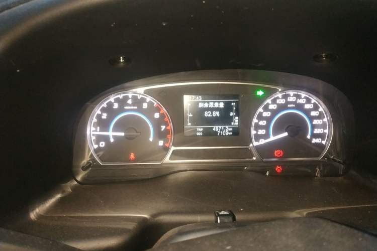 Used JMC Transit 2019 2.8T Commercial Version Short Wheelbase Low Roof 6-Seater China VI Emission Standard JX493