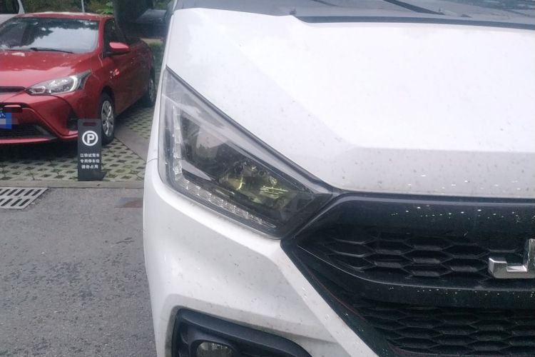 Used JMC Transit 2019 2.8T Commercial Version Short Wheelbase Low Roof 6-Seater China VI Emission Standard JX493