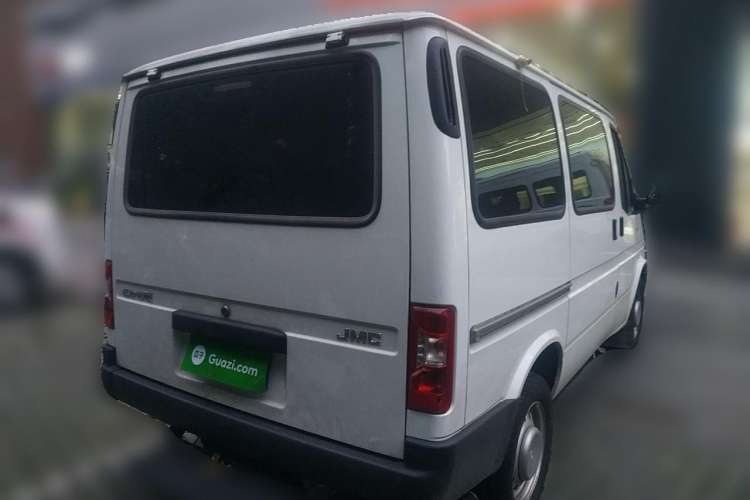 Used JMC Transit 2019 2.8T Commercial Version Short Wheelbase Low Roof 6-Seater China VI Emission Standard JX493