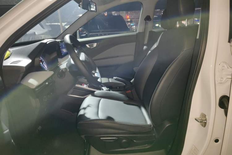 Used Wuling Alvez 2022 1.5L CVT Comfort Edition