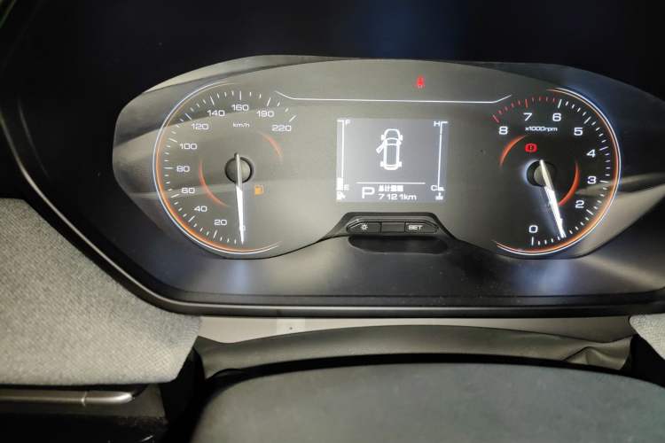 Used Wuling Alvez 2022 1.5L CVT Comfort Edition