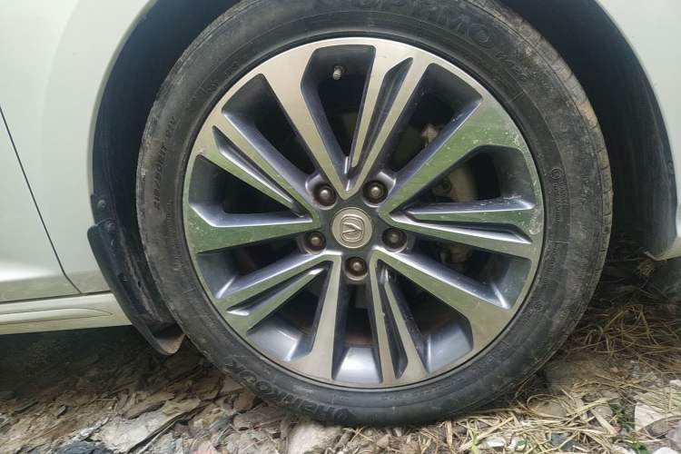 Used CHANGAN Raeton CC 2018 1.5T Automatic Zhiya Model China V Standard
