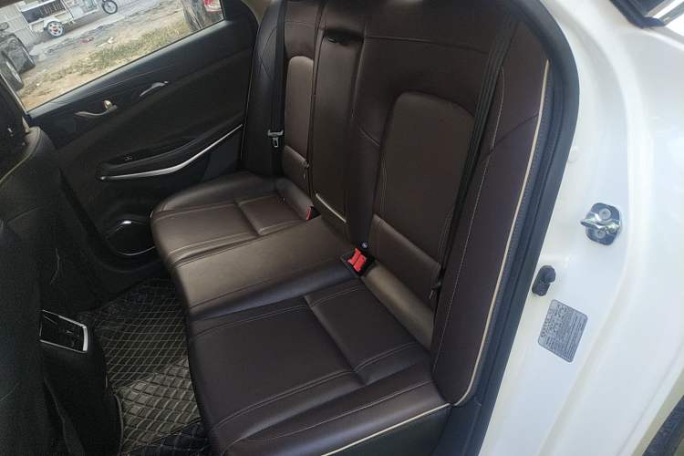 Used CHANGAN Raeton CC 2018 1.5T Automatic Zhiya Model China V Standard
