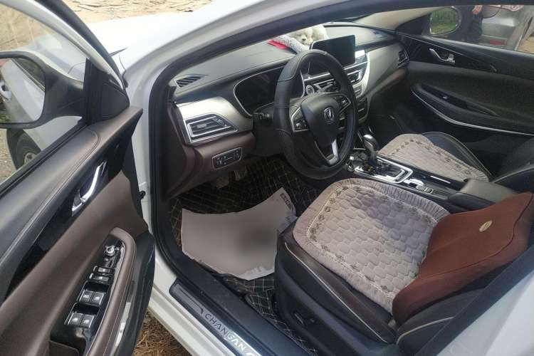 Used CHANGAN Raeton CC 2018 1.5T Automatic Zhiya Model China V Standard
