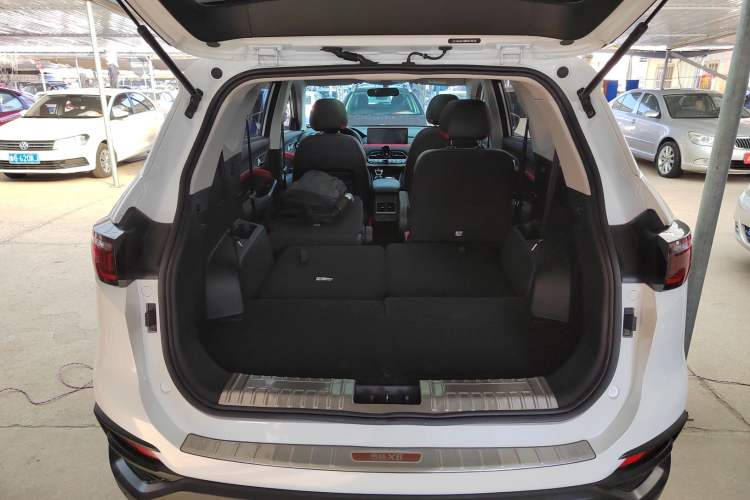 Used SOL X8 2021 300T DCT Prestige Smart Connect Edition 6 Seats