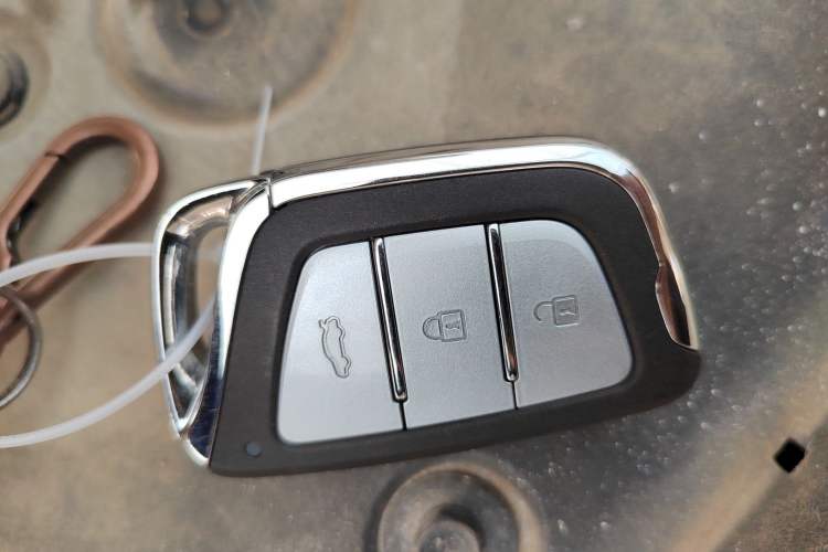 Used SOL X8 2021 300T DCT Prestige Smart Connect Edition 6 Seats