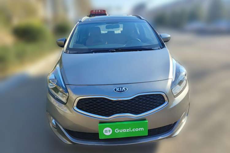 Used Kia 2013 2.0L 7-Seater Automatic Standard Version China IV Standard
