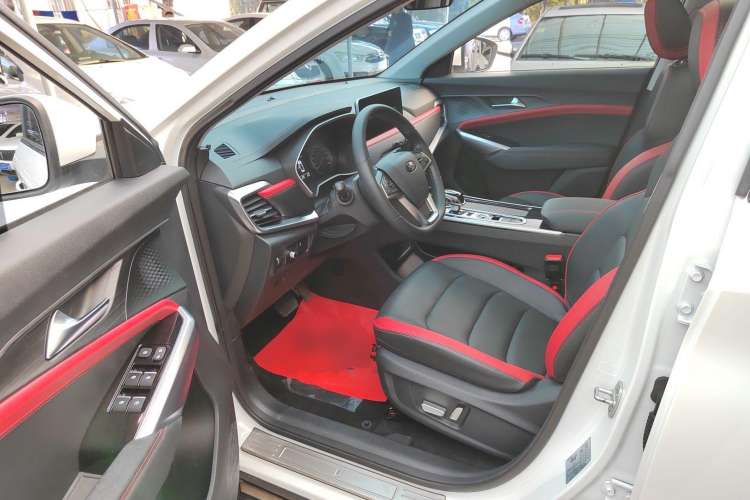 Used SOL X8 2021 300T DCT Prestige Smart Connect Edition 6 Seats