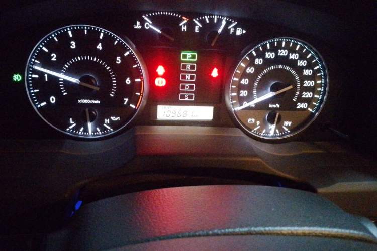 Used Toyota Land Cruiser 2015 4.0L V6 Middle East Limited Edition
