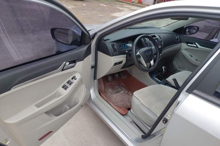 Used Geely Auto Vision 2015 1.5L Manual Elite Model
