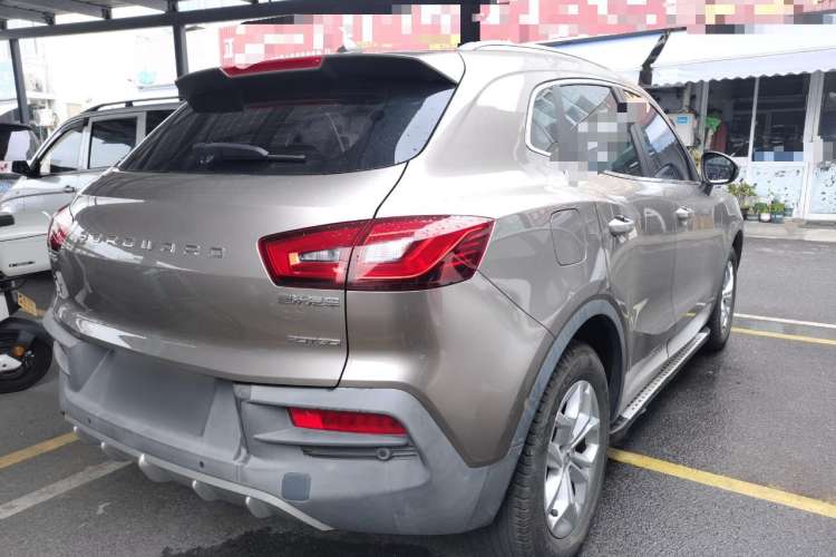 Used BORGWARD BX5 2017 20TGDI Automatic Two-Wheel Drive Pioneer Edition
