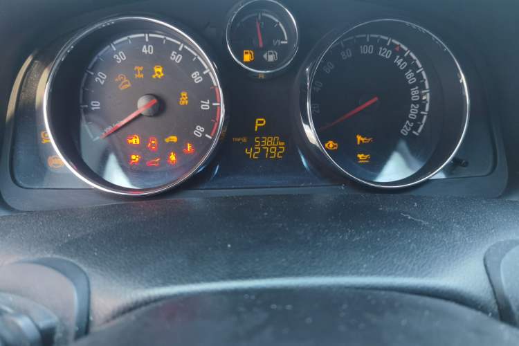 Used Opel Antara 2013 2.4L 4x4 Luxury Edition