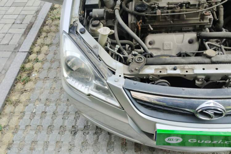 Used Soueast V3 Lingyue 2008 1.5L Manual Flagship Edition Right Front Headlight