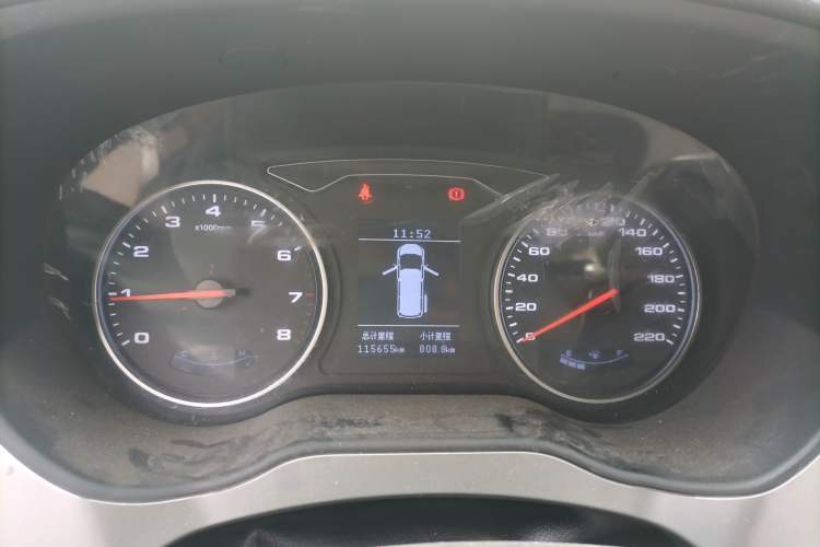 Used JAC M4 2016 2.0L Manual Comfort Edition Instrument Cluster