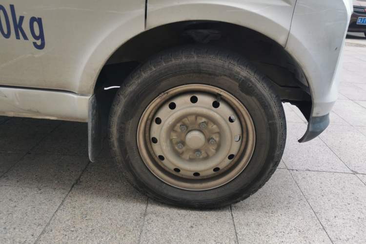 Used Wuling EV50 2021 Van Logistics Vehicle Lishen 41.6kWh Tongyu Electric Control System