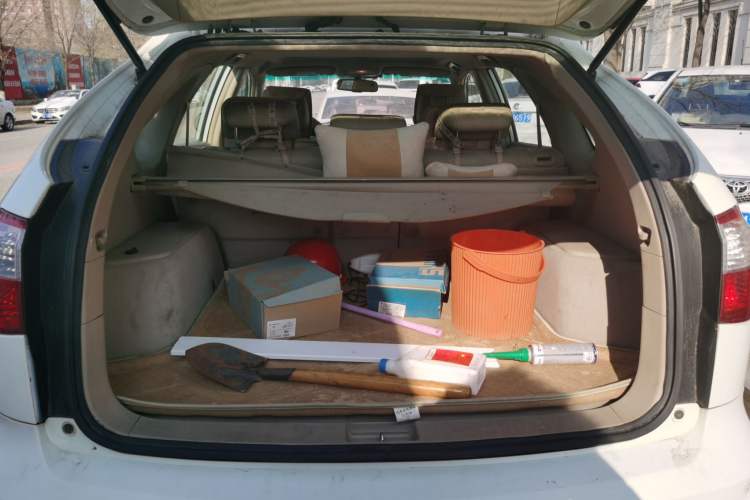 Used BYD S6 2011 2.4L Automatic Luxury Edition
