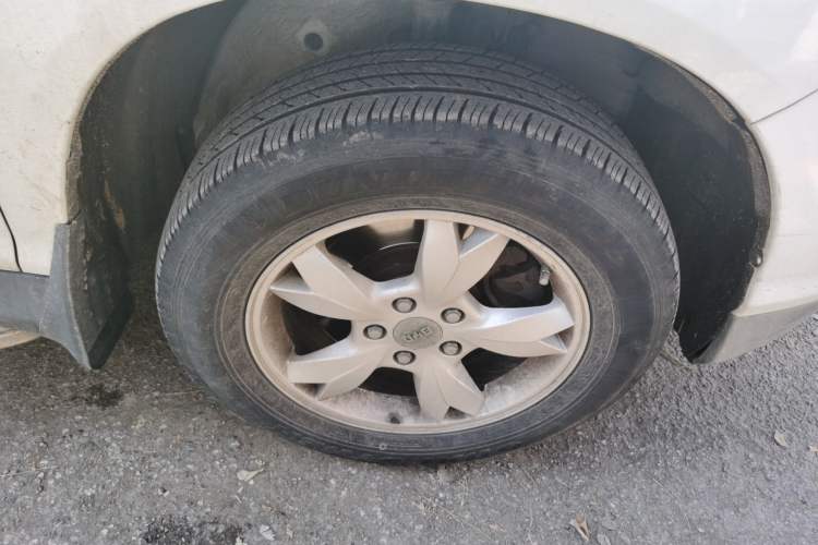 Used BYD S6 2011 2.4L Automatic Luxury Edition
