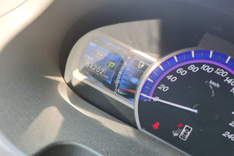 Used BYD S6 2011 2.4L Automatic Luxury Edition
