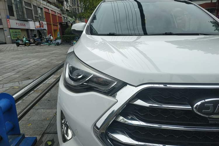 Used JAC Refine S3 2017 1.6L CVT Smart Connect Model
