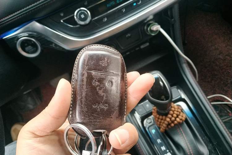 Used JAC Refine S3 2017 1.6L CVT Smart Connect Model
