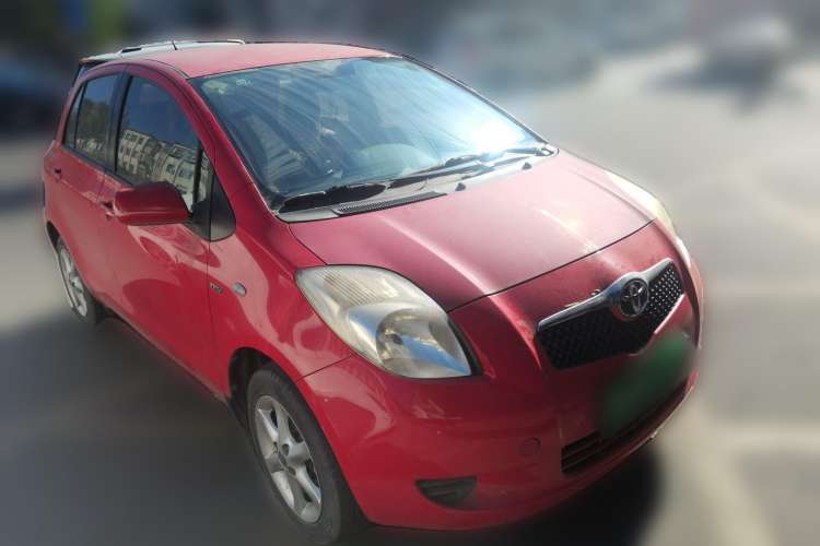 Used Toyota Yaris 2009 1.6E Manual Comfort Edition Front Right 45 Deg